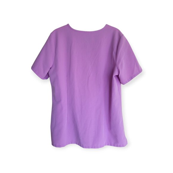 FIGS Technical Collection Catarina One-Pocket Scrub Top in Lavender size M - Picture 3 of 9